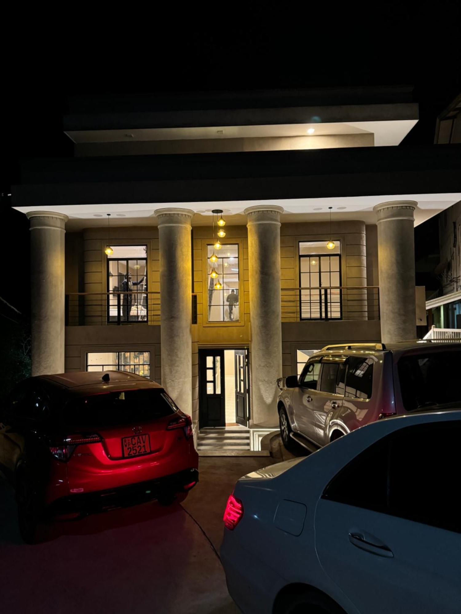 Royal Bliss Hotel Nuwara Eliya Buitenkant foto